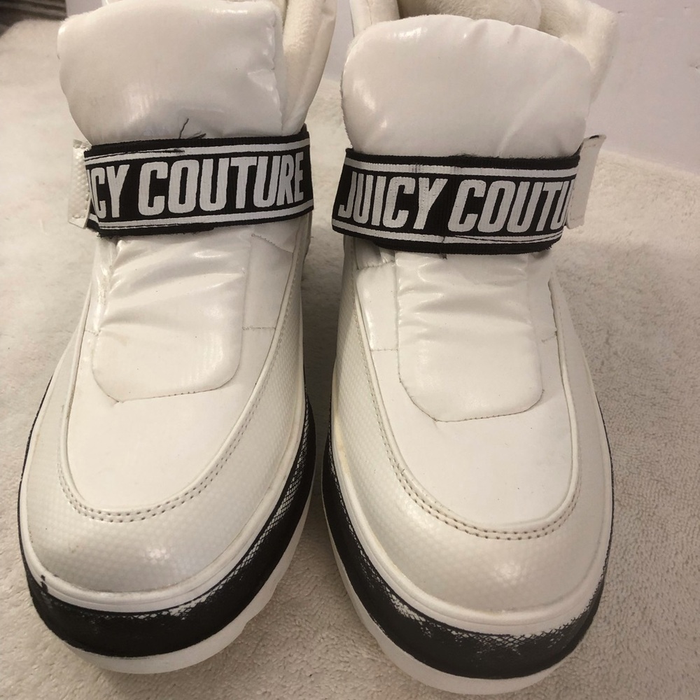 Juicy Conture Boots Women’s SZ 9 Veronica Puffer Logo Spelled Out Ankle Booties